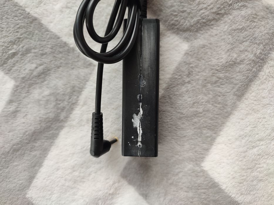 Блок живлення зарядка для Acer 19V 2,37A /Оригінал/