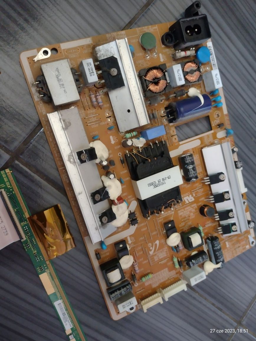 Grafika,wzmacniacz SAMSUNG UE40ES6100
