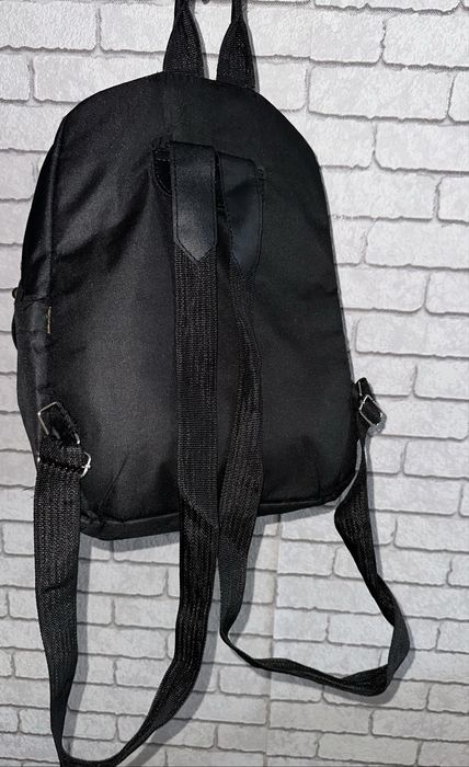 Рюкзак  чорний.