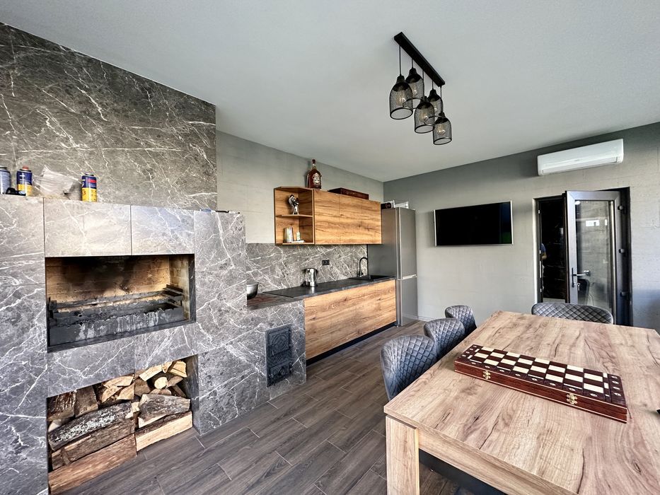 Будинок з ремонтом та 5/ма кімнатами у Бучі