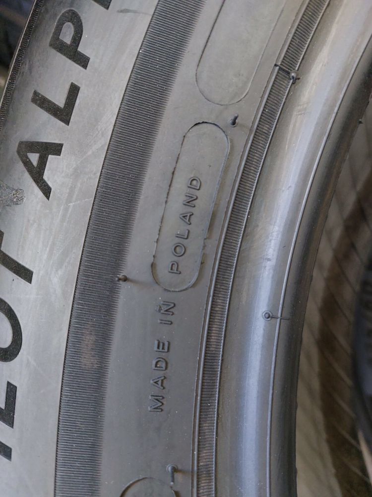 225/60/18 R18 Michelin Pilot Alpin 5 4шт зима