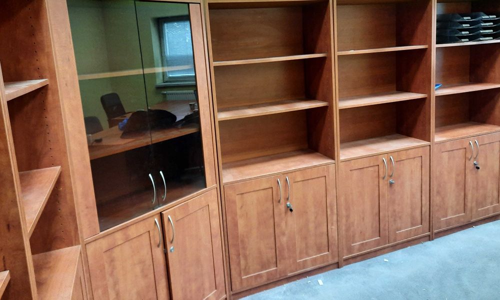 Sprzedam używane meble biurowe