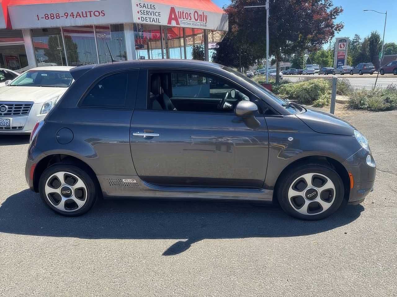 2017 FIAT    500e