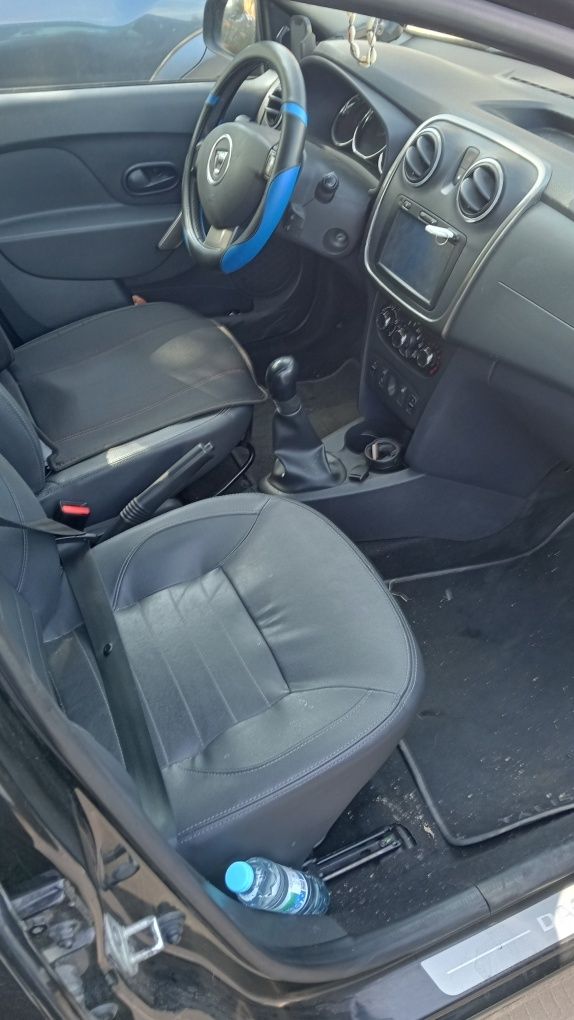 DACIA MCV 2 gasolina 0.9cc 90cv


Modelo : LOGAN II MCV


Interior : H