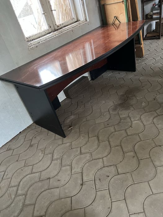 Стіл глянцевий 2м*0.95м*0.75м