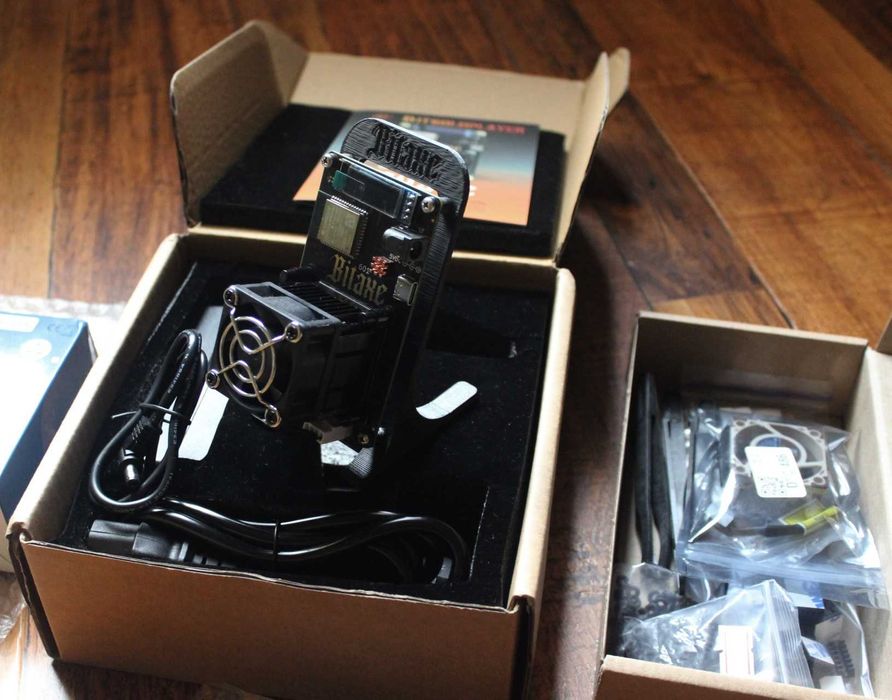 асік майнер біткоїна bitaxe gamma, 20вт, 1.3 th/s, wi-fi 2.4GHz, новий