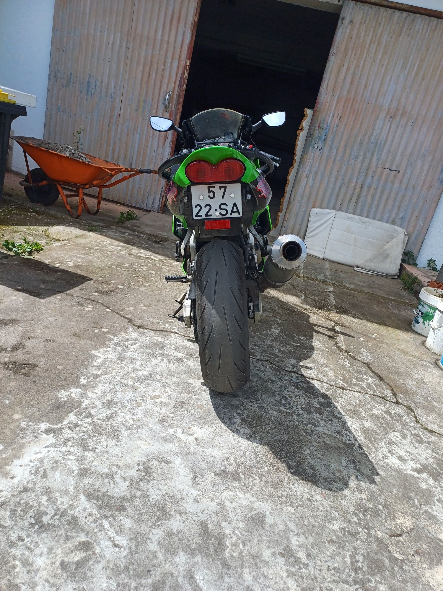 Kawasaki Zx6R 2001
