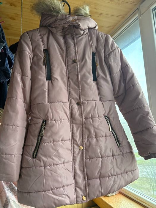 Зимова куртка на лівчинку 12 років