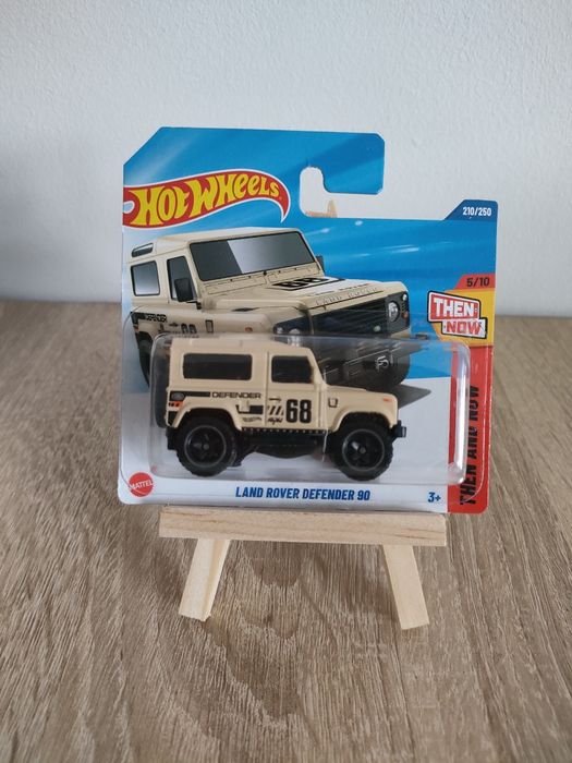 Hot Wheels Land Rover Defender 90