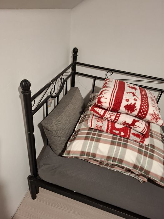 Łóżko młodzieżowe