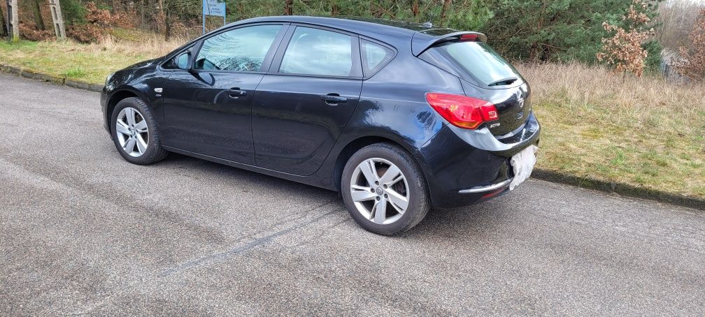 Opel Astra J 1.7 cdti 110KM serwis