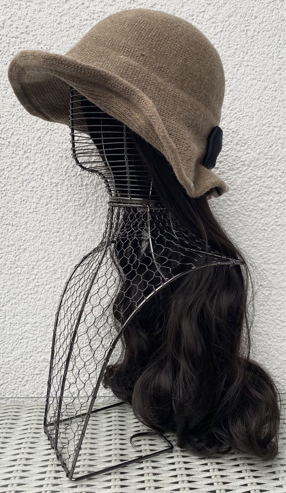 Włpsy doczepiane, kapelusz z włosami, ciemny brąz ( 475 )