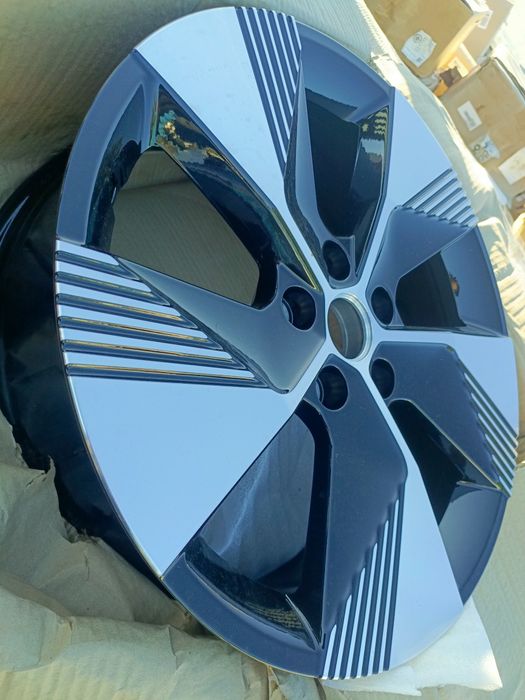 Nowe demo felgi aluminiowe Renault Dacia Toyota 5x114,3 et34 7jx18