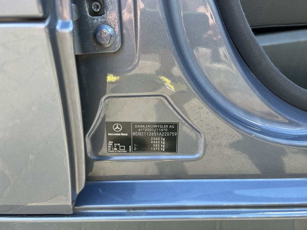 Mercedes W211 (S211) E320 бензин. Прекрасний стан. Рідна фарба і скло.
