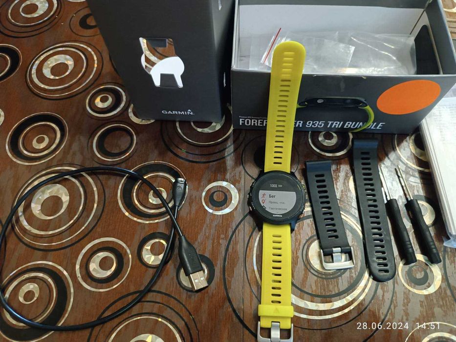Годинник Garmin forerunner 935