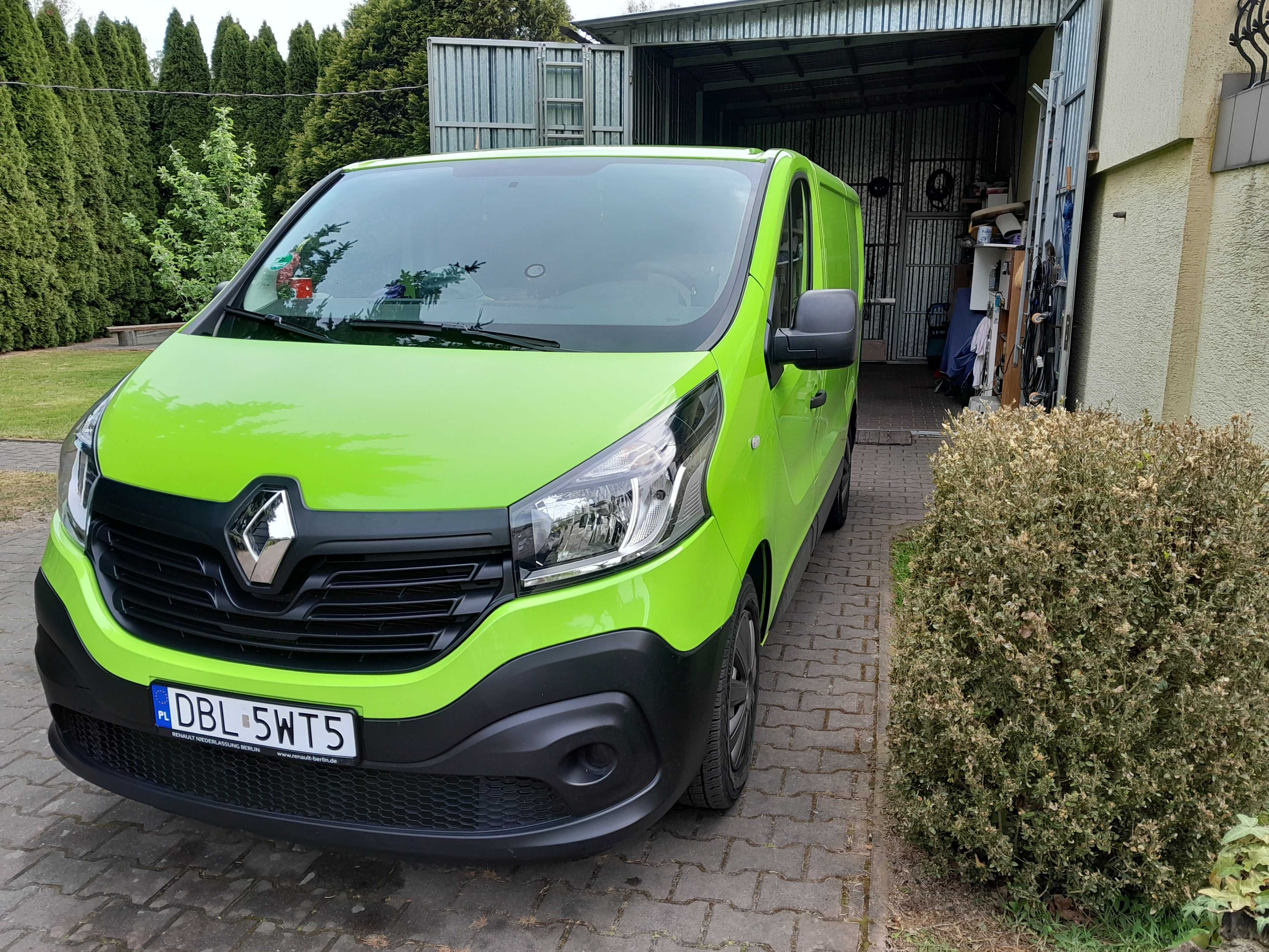 Renault Trafik 2018r z 3 grudnia  176 000 km 1,6 120KM