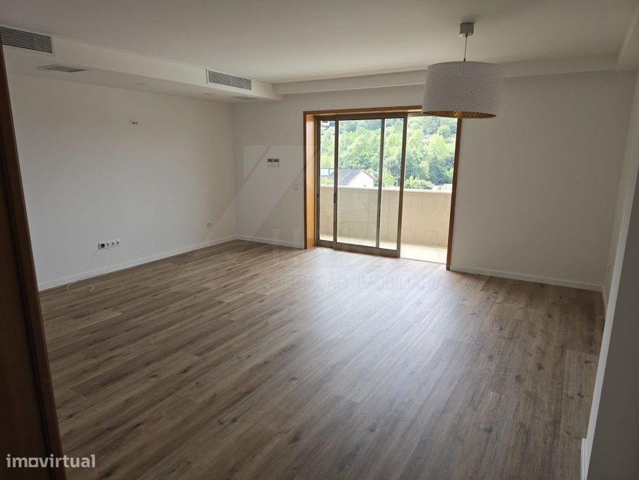 Apartamento T3 muito espaçoso
