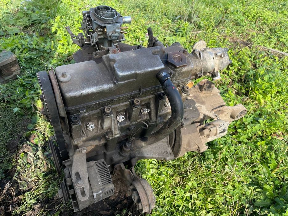 Двигун з кпп і пів осі все в зборі ціна договірна !