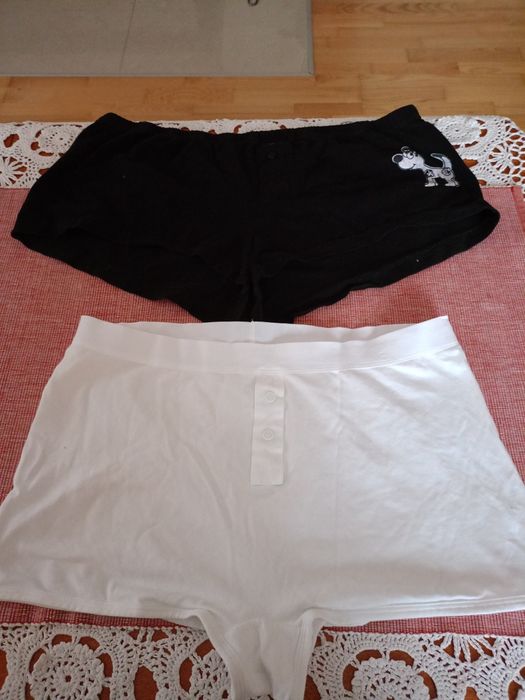 Bokserki w zestawie 2sztuki.
