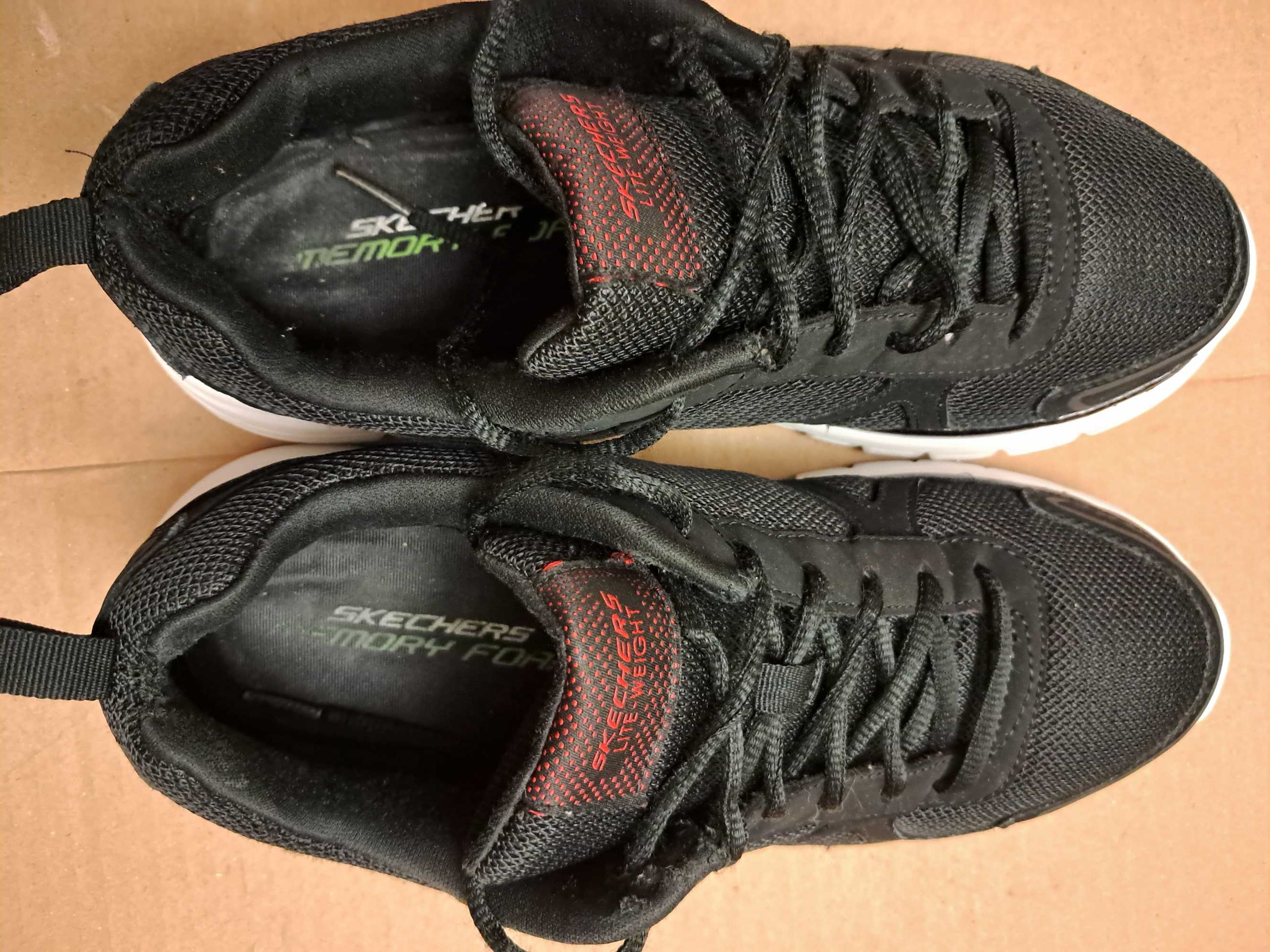 Кроссовки Skechers оригинал размер 41 стелька 27см