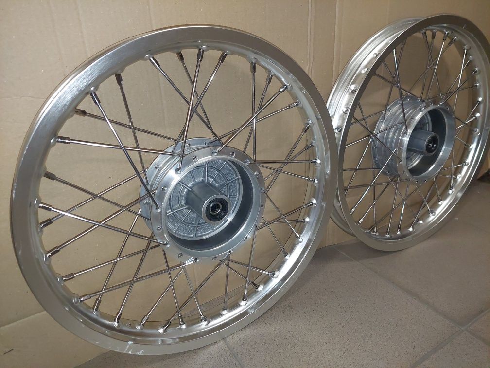 Sprzedam fabrycznie nowe kola do simsonka r16"s50 s51 s53 enduro alum.