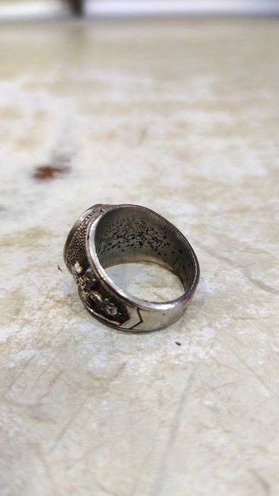 Перстень Печатка белый металл 13 грамм