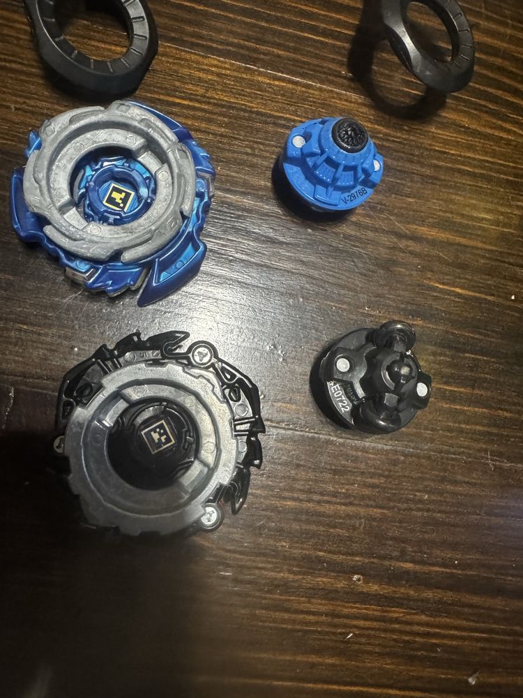 Набір арена та 2  beyblade Hasbro оригінал