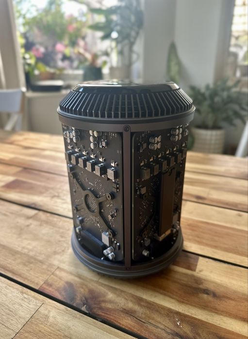 Mac Pro 6,1 64 ram d500 xeon 10 core