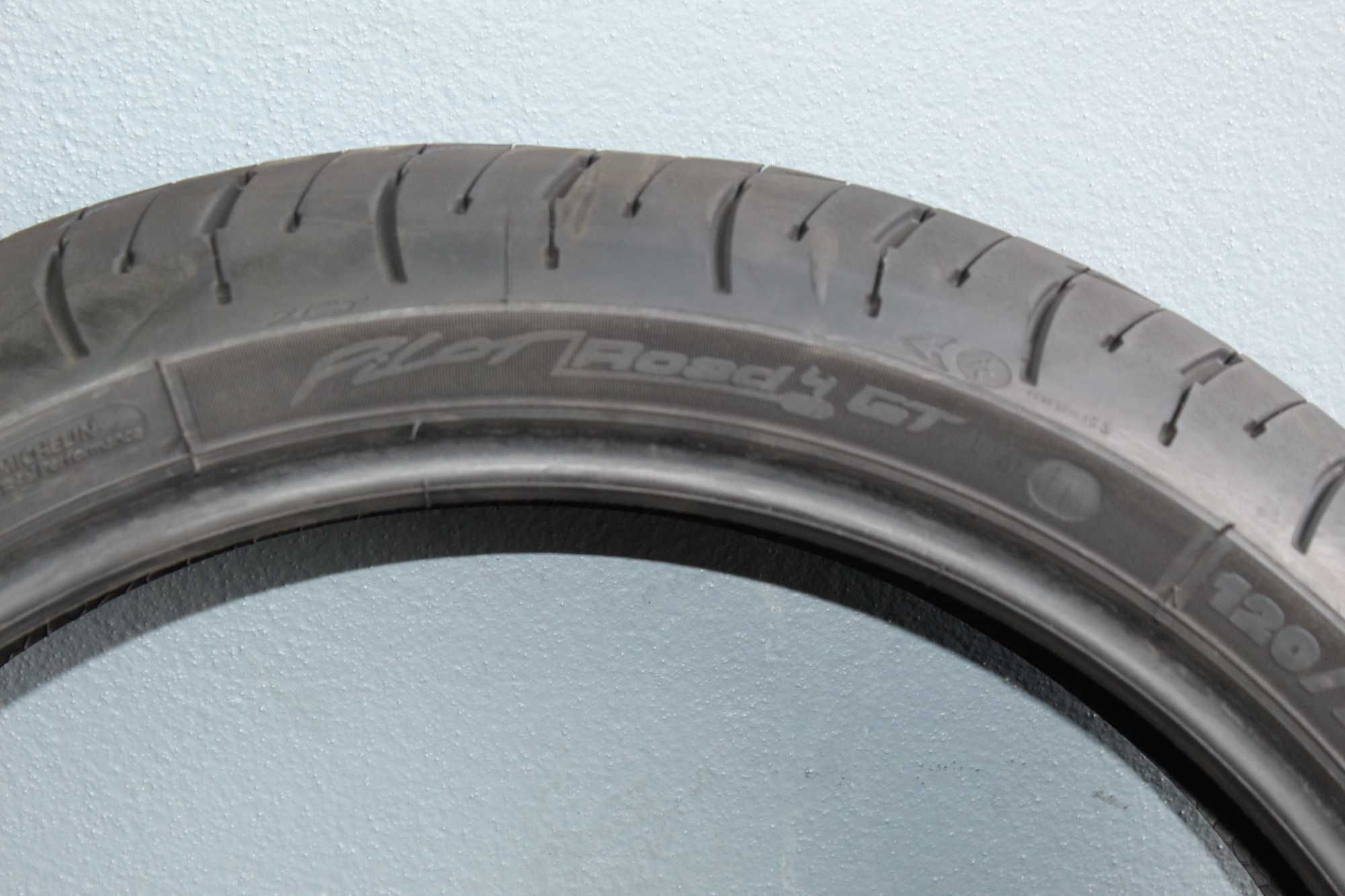 Pneu Usado Michelin Road 4 GT 120/70R17