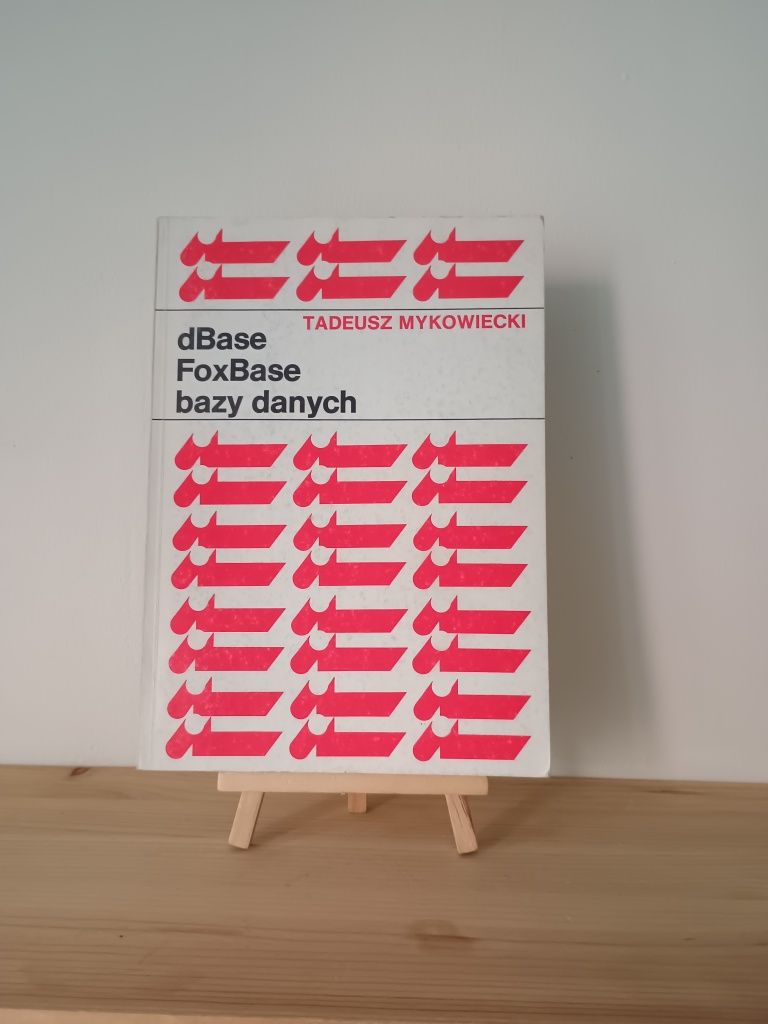 dBase. FoxBase. Bazy danych. Tadeusz Makowiecki. 1992r.