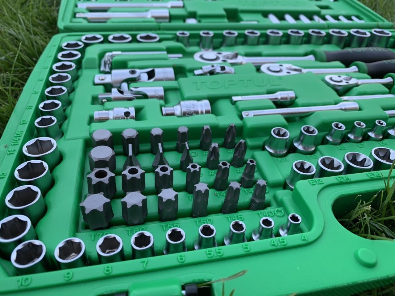 Набор инструмента комбинированный 1/4" и 3/8" и 1/2" TOPTUL gcai151r