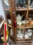 Vitrine  em madeira