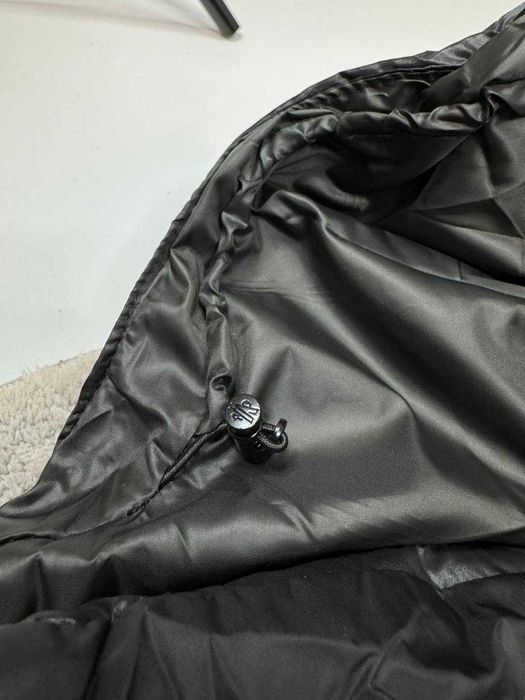 Пуховик Moncler x Valentino