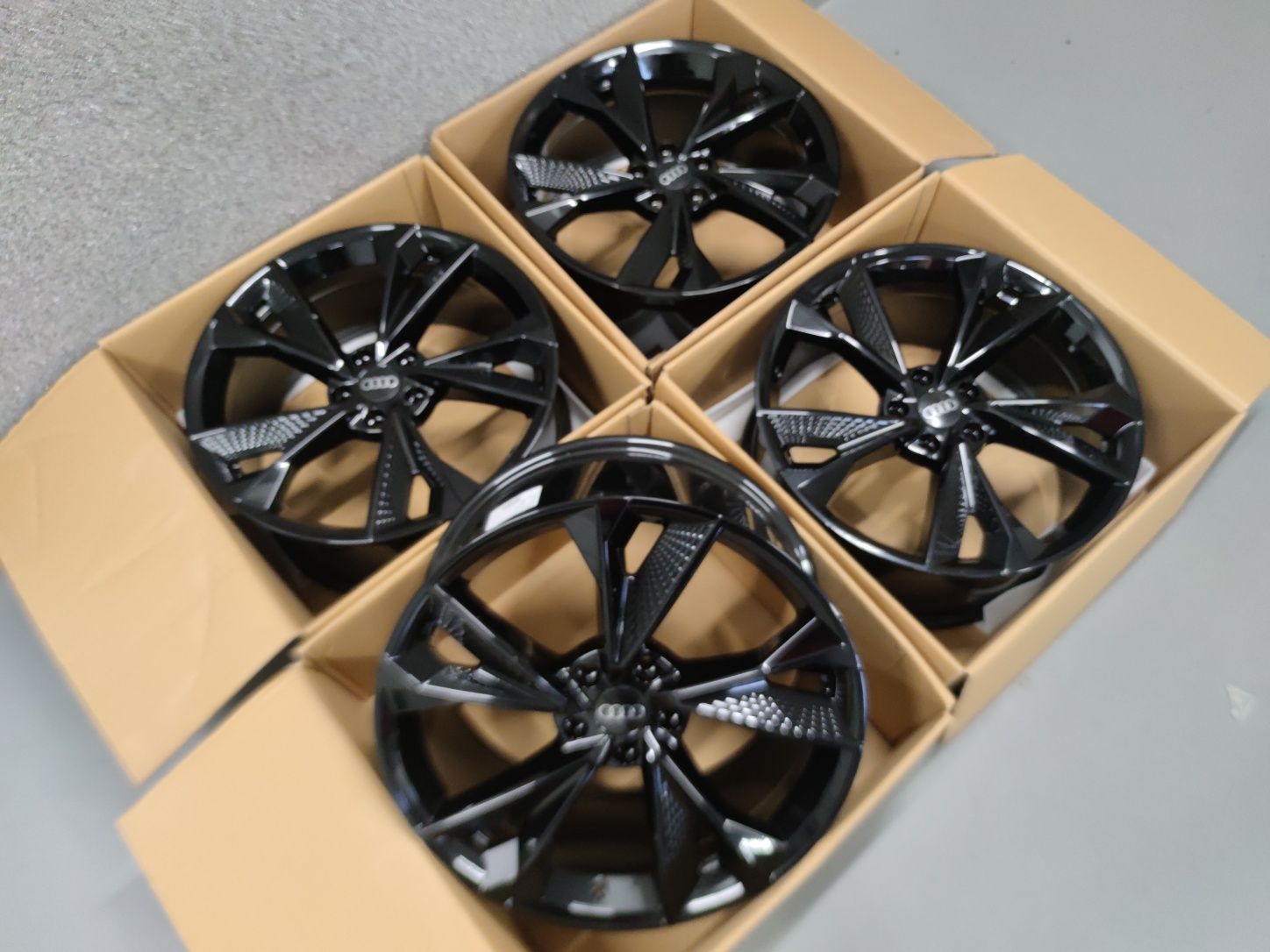 Komplet felg Audi Volkswagen 19" 5x112