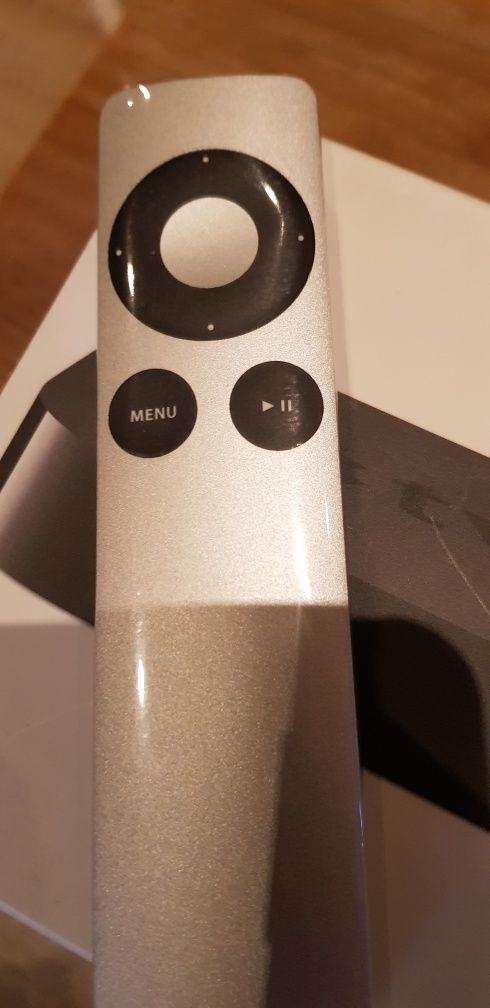 Apple TV nova na caixa