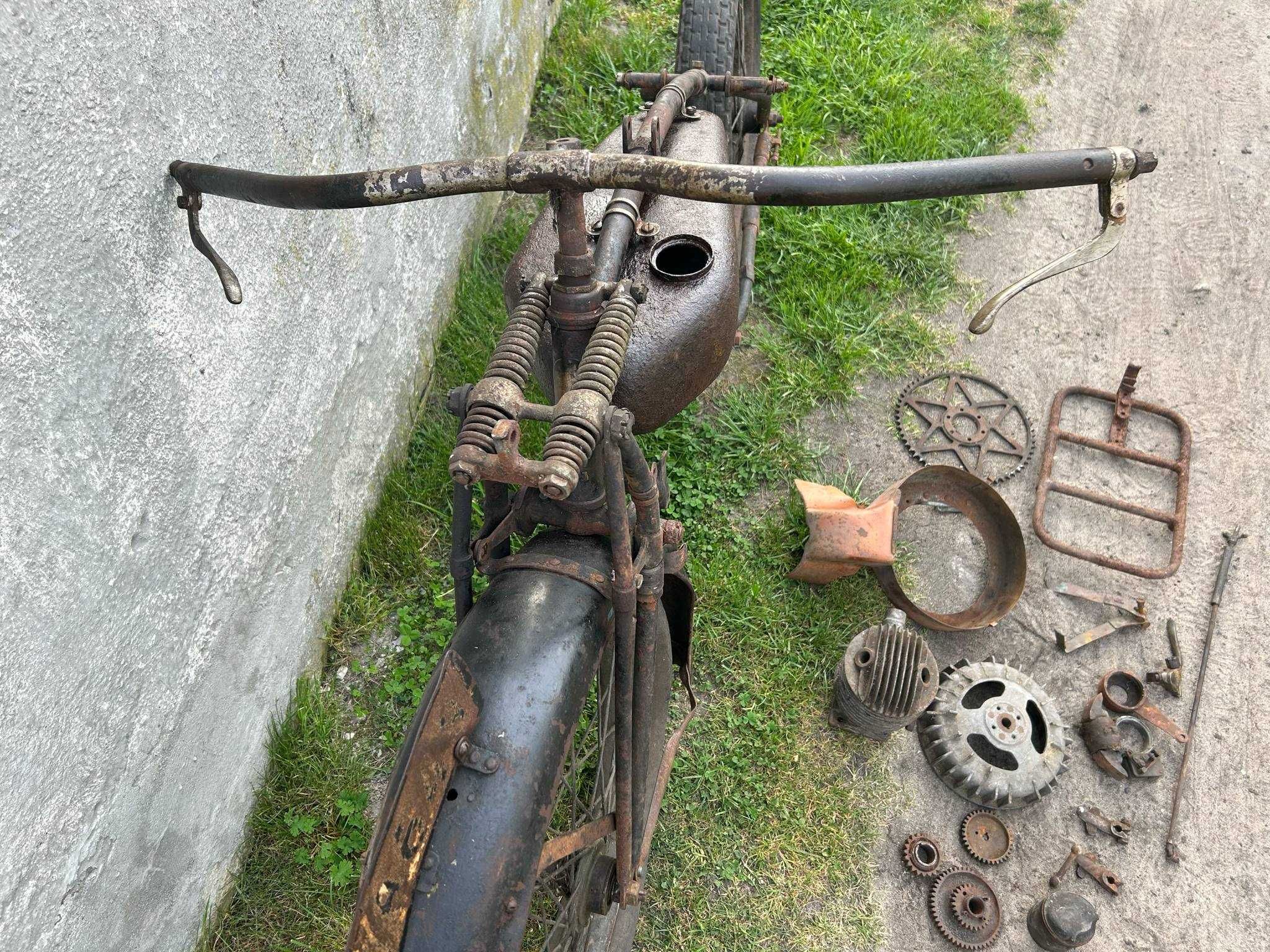 Przedwojenny motocykl motor DKW  1928 r.