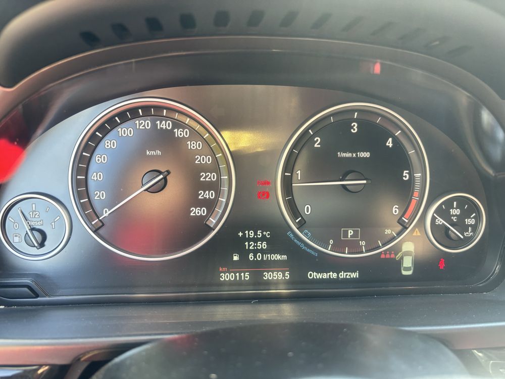 Sprzedam BMW F10 2.0 D
