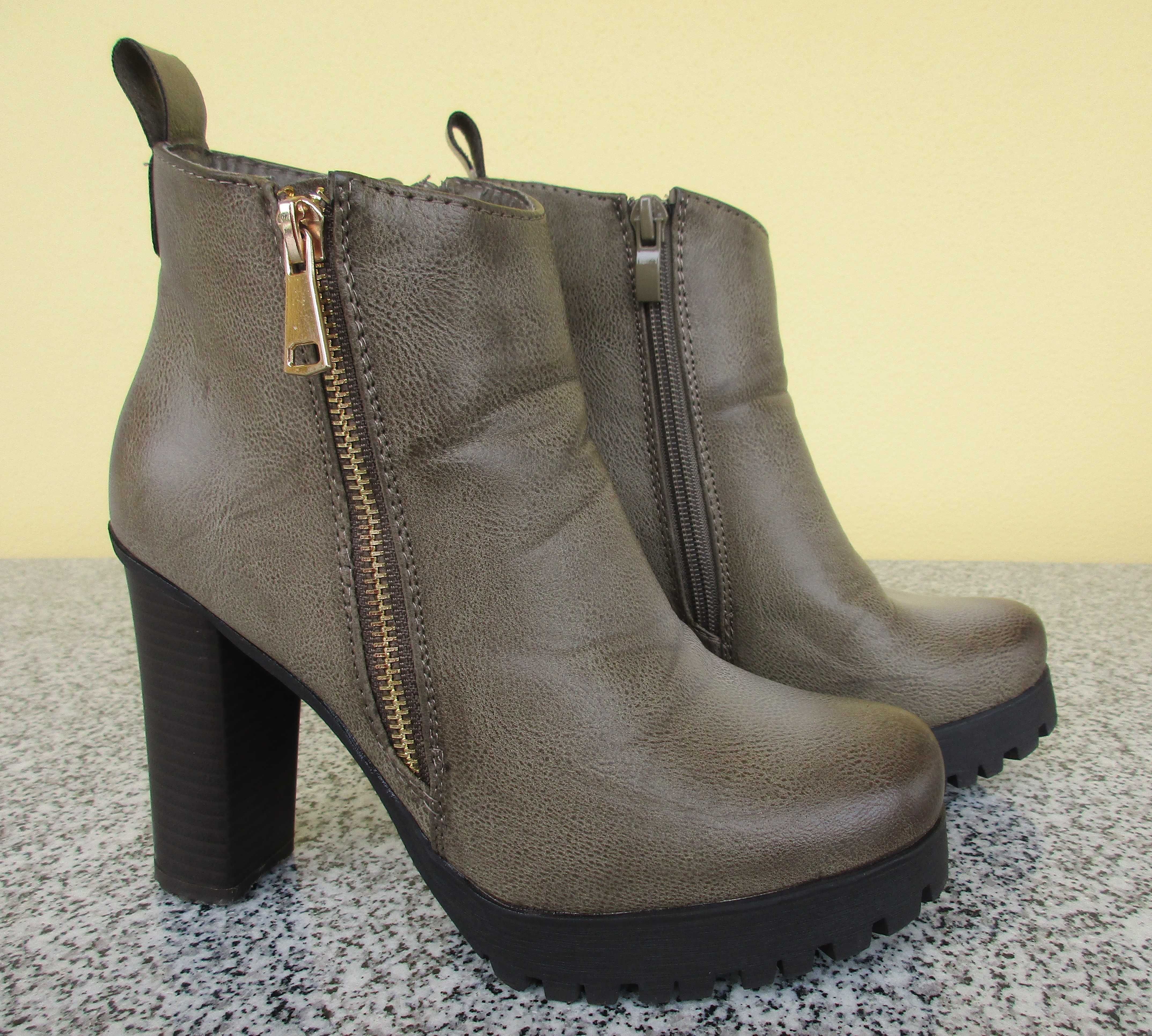 Botas de senhora nº35