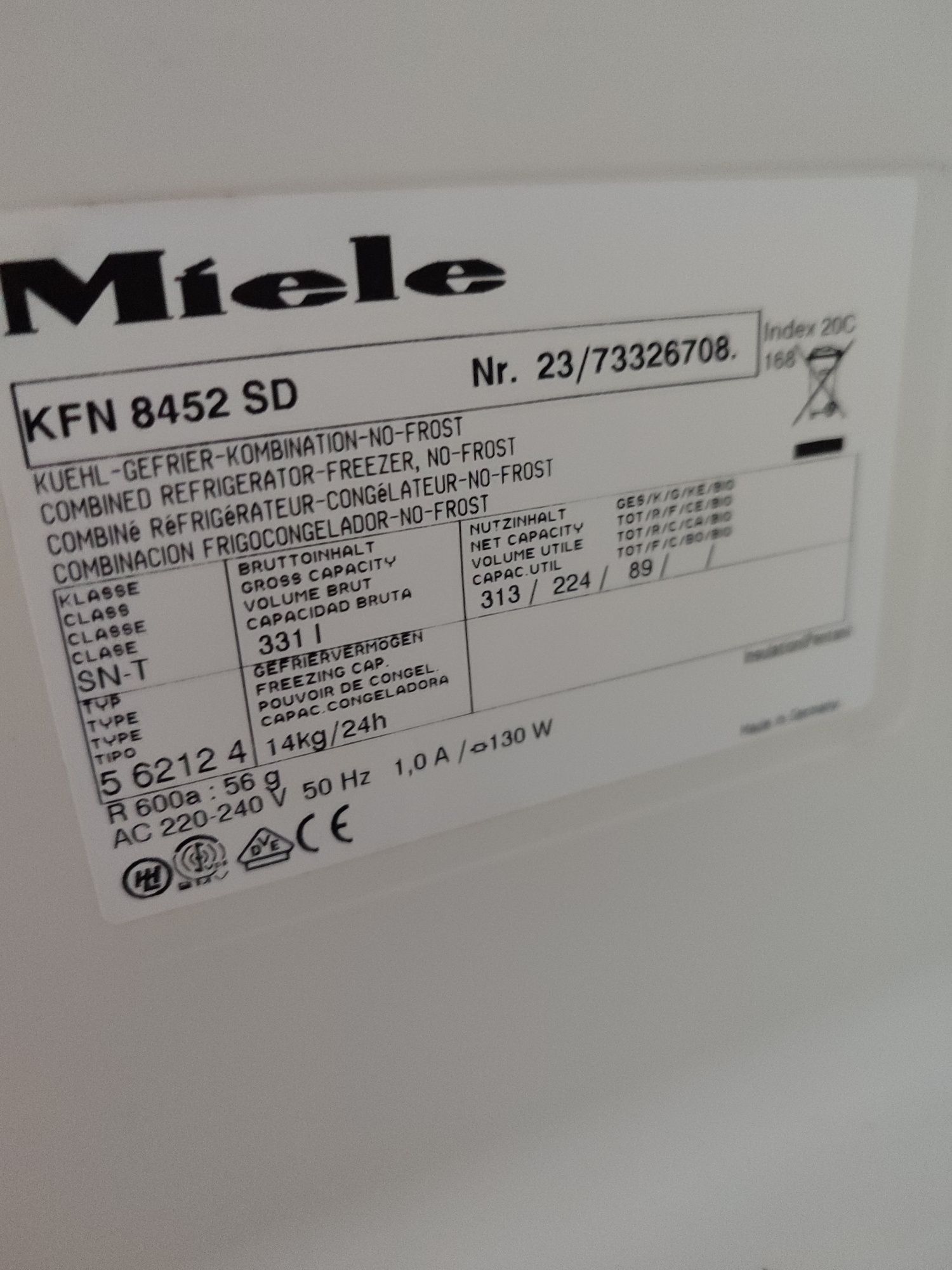 Холодильник MIELE з Німеччини.