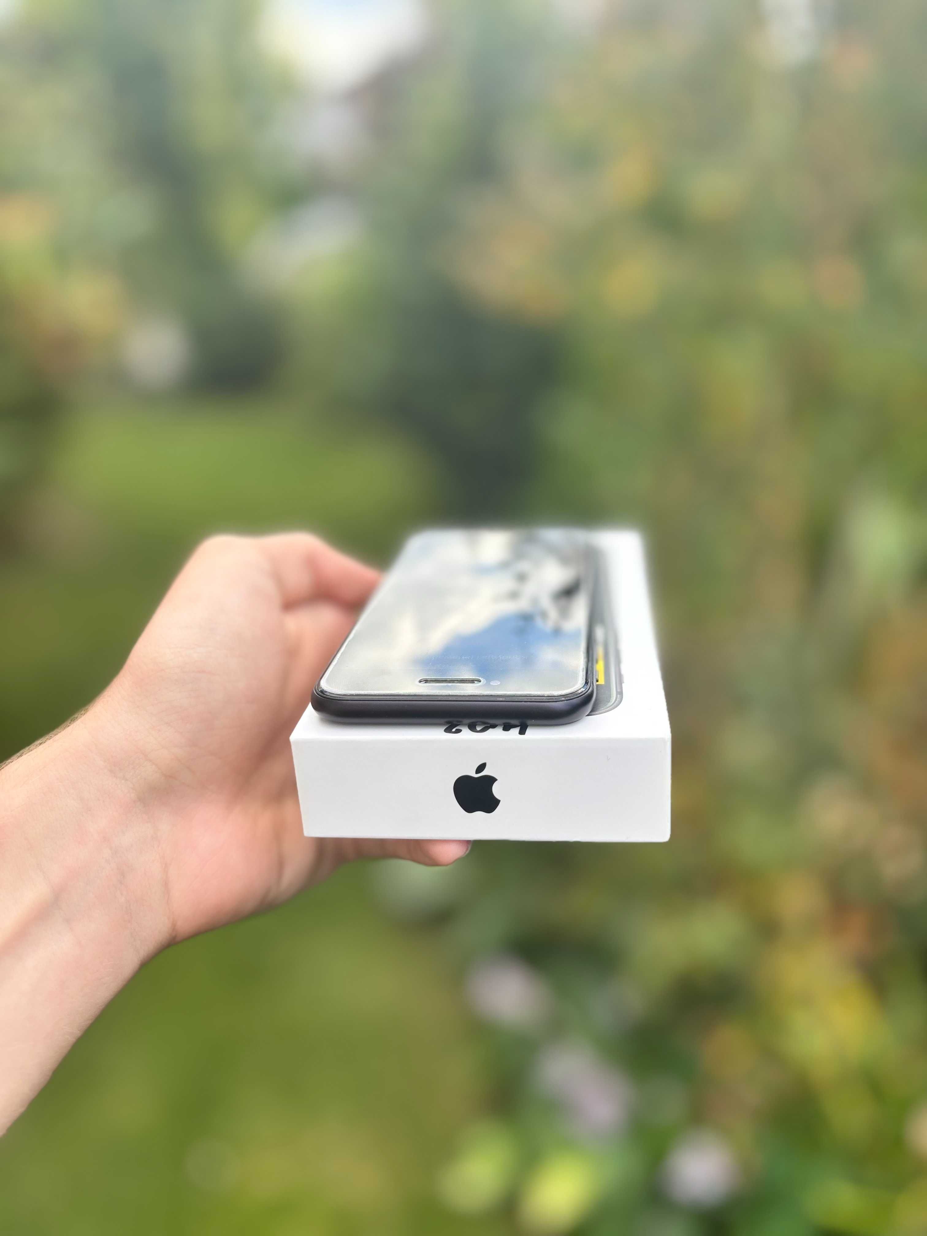 iPhone SE 2020 – 128 GB – bateria 89%