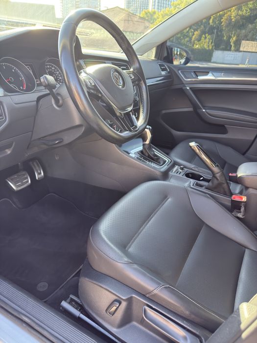 Volkswagen Golf VII 2.0 tdi 2015