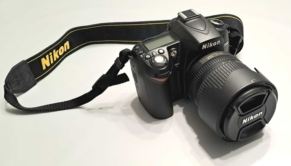 Aparat Nikon D90 lustrzanka z obiektywem, przebieg 2600 – stan idealny