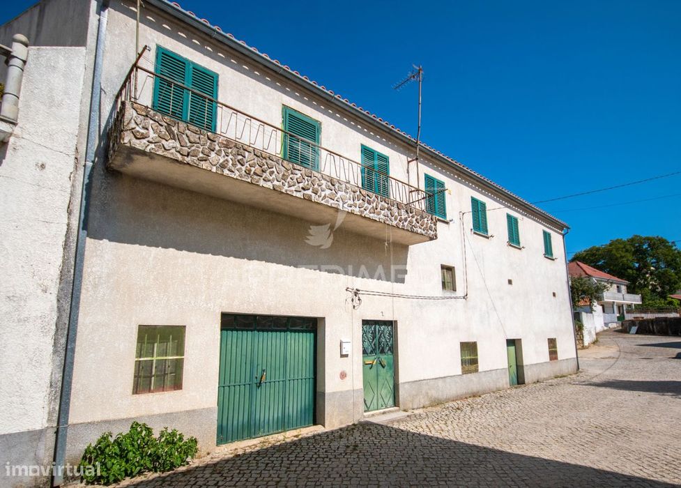 Moradia na aldeia dos Trinta  - Guarda, próximo da Serra da Estrela