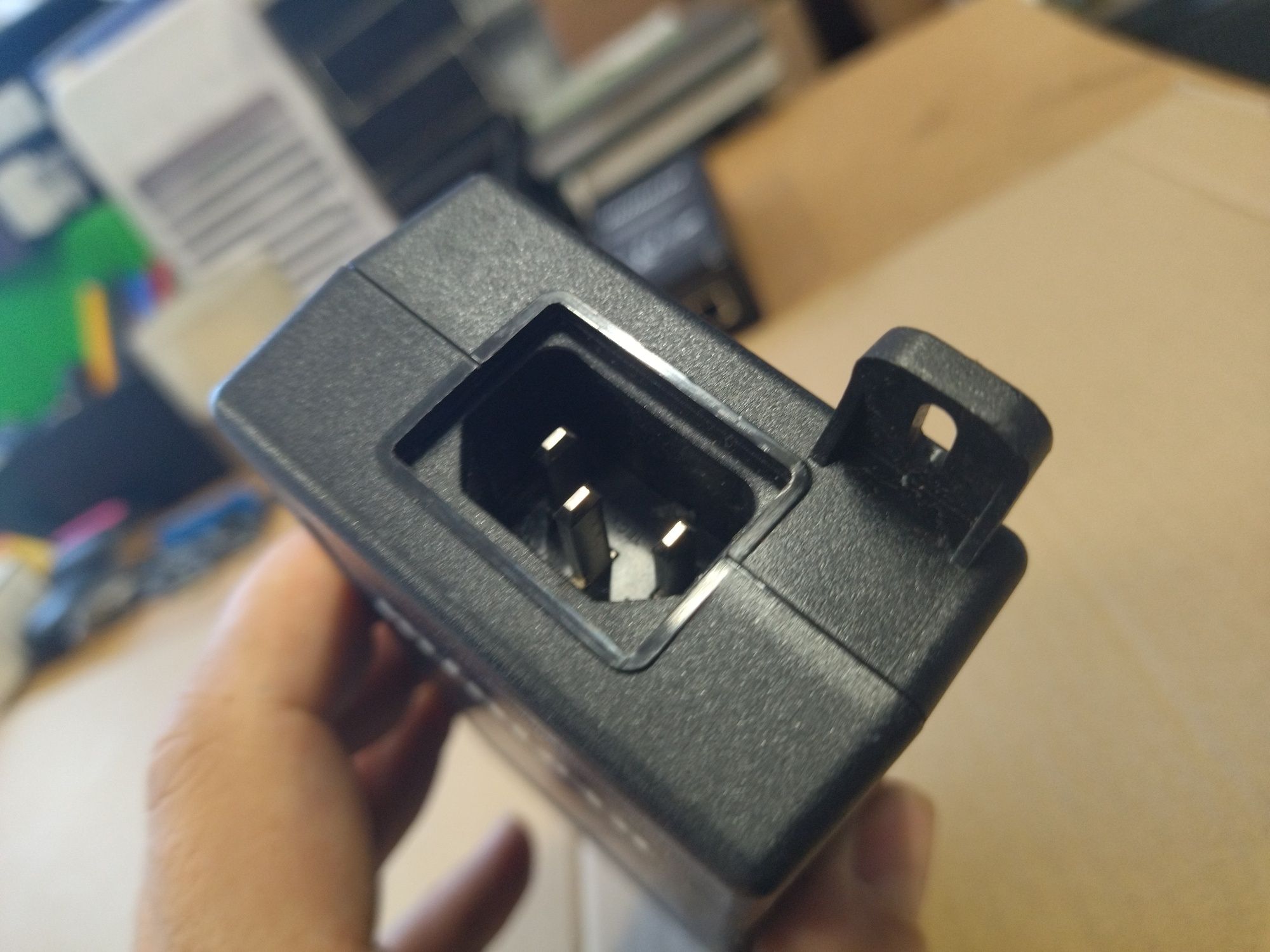 Zasilacz gigabitowy ethernet 56V (X4)