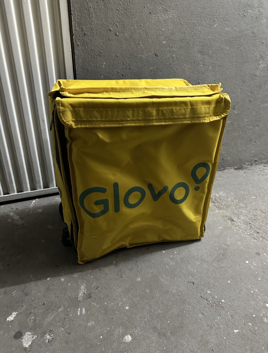 mochila glovo maior como nova diversos compartimentos
