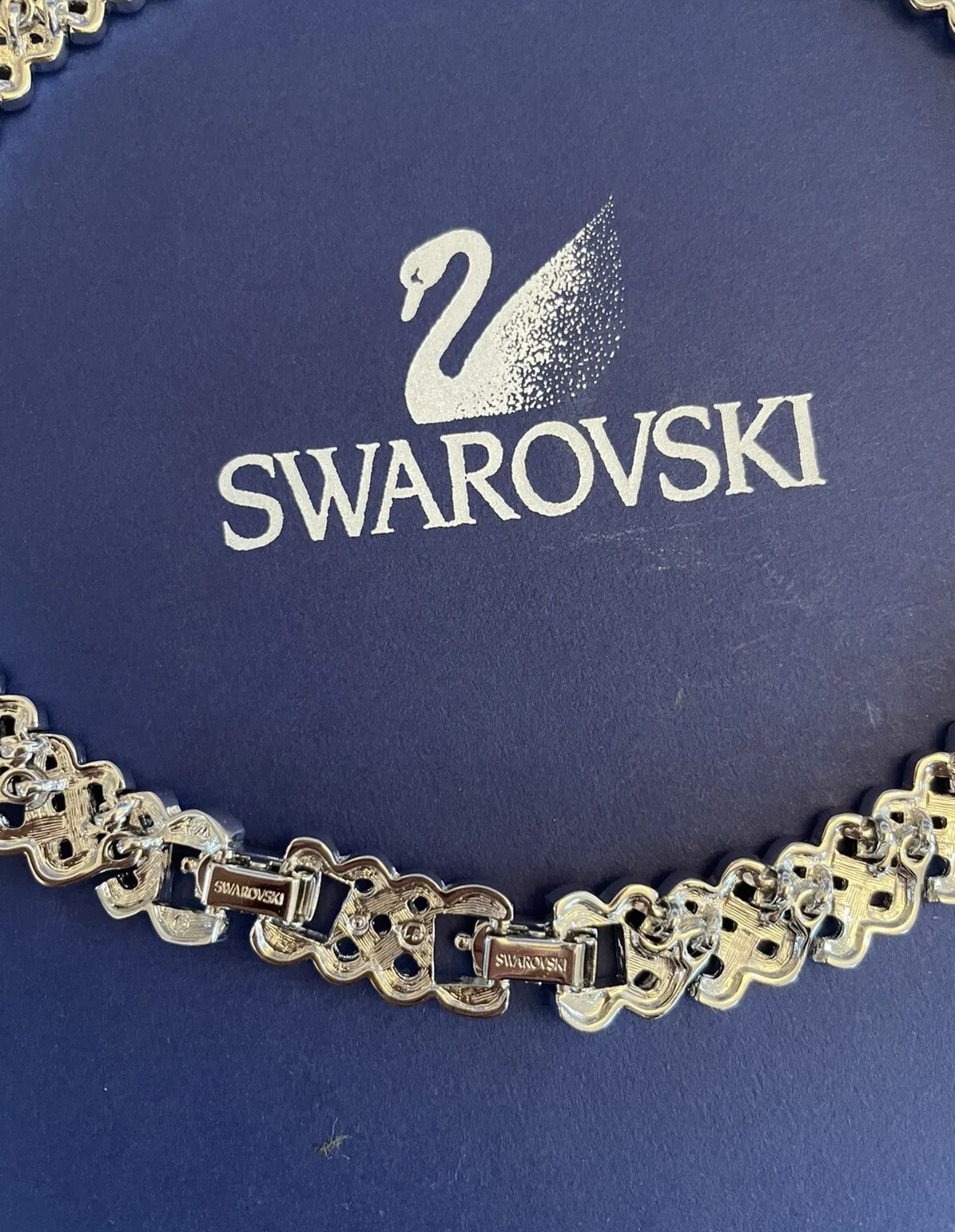 Naszyjnik Swarovski z krysztalami w idealnym stanie