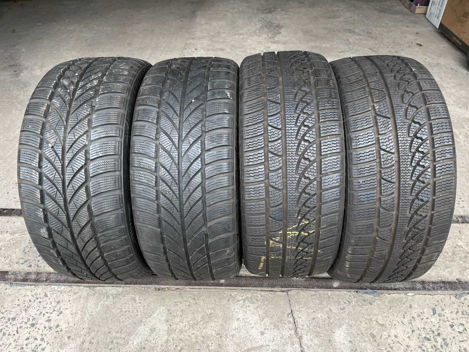 ШИНИ  зимові 225/40 R18 Petlas  Snow Master W651