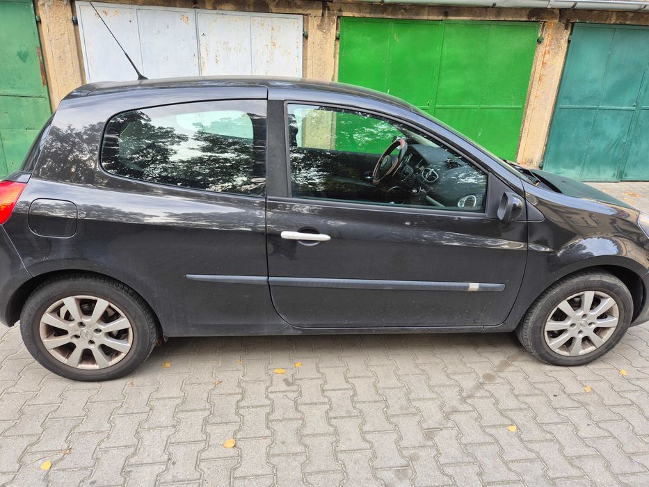 Renault Clio III 1.6 90km benzyna 2005r