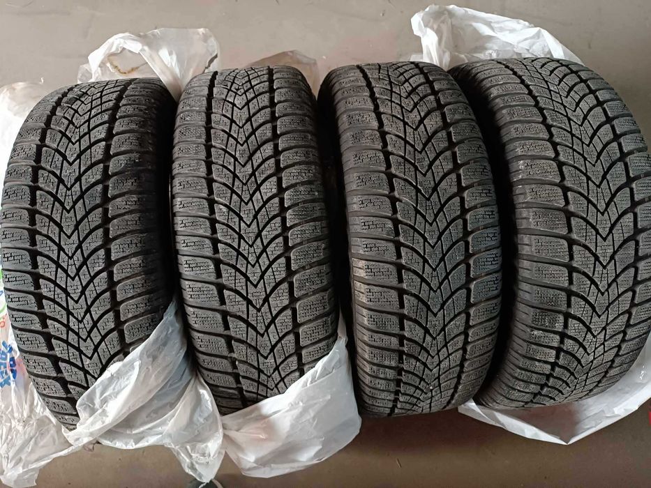Opony zimowe 205/55/R16