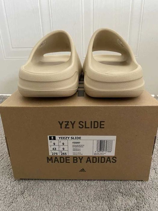 Buty męskie Klapki adidas_Yeezy_Slide_R.43
